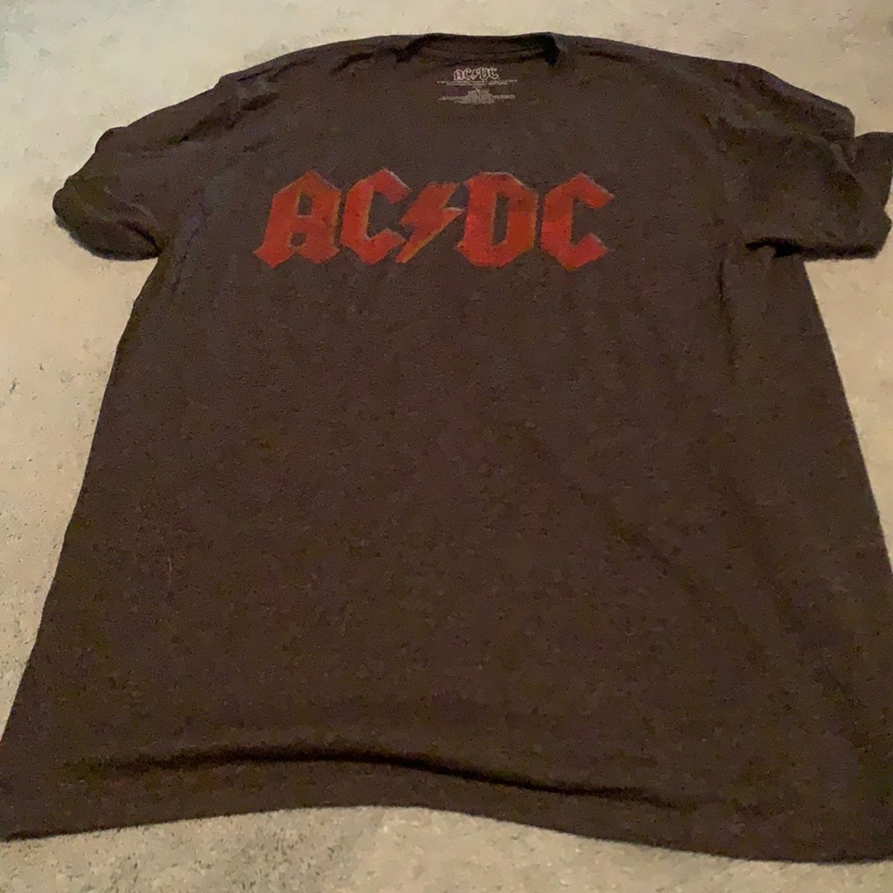 AC/DC Men’s Gray Band Tee